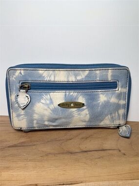 Lucky Brand Blue and White Tie-dye Zip-around Pig Suede Leather Bi-fold Wallet